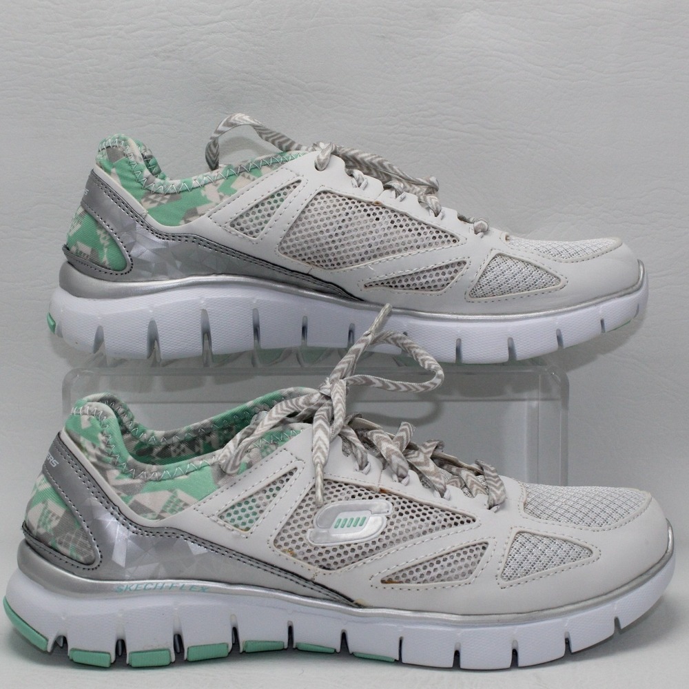 Skechers Skech-Flex Relaxed Fit Womens 8 White Mint Green Sneakers 12126 WMT